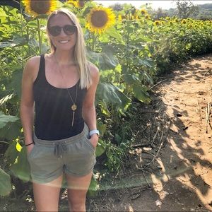 Meet your Posher, Whit